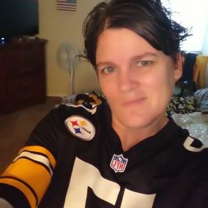 Meet your Posher, Hollie